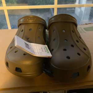 Brown crocs